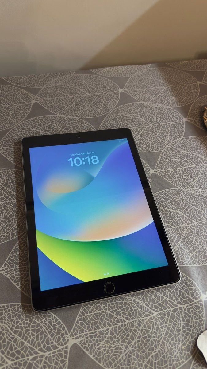 Apple iPad 6-cı nəsil, 32 GB — Planshetlər, Bakı (3)