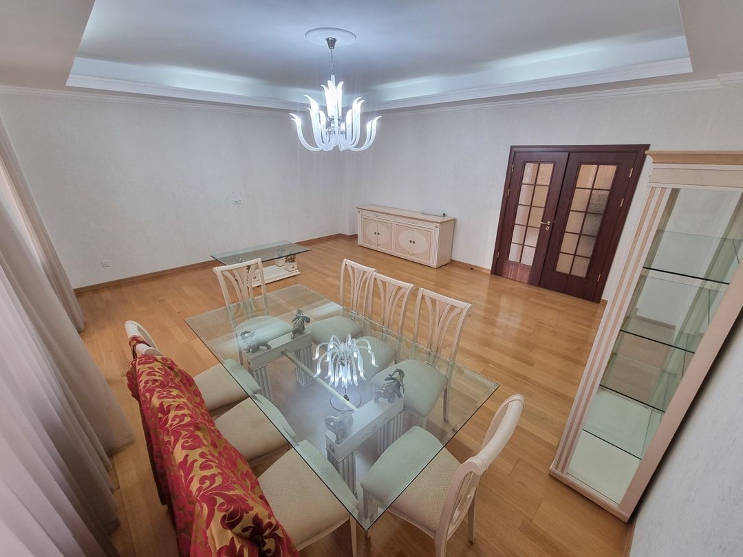 Satılır 4 otaqlı yeni tikili 185 m² — Mənzil, Bakı (7)