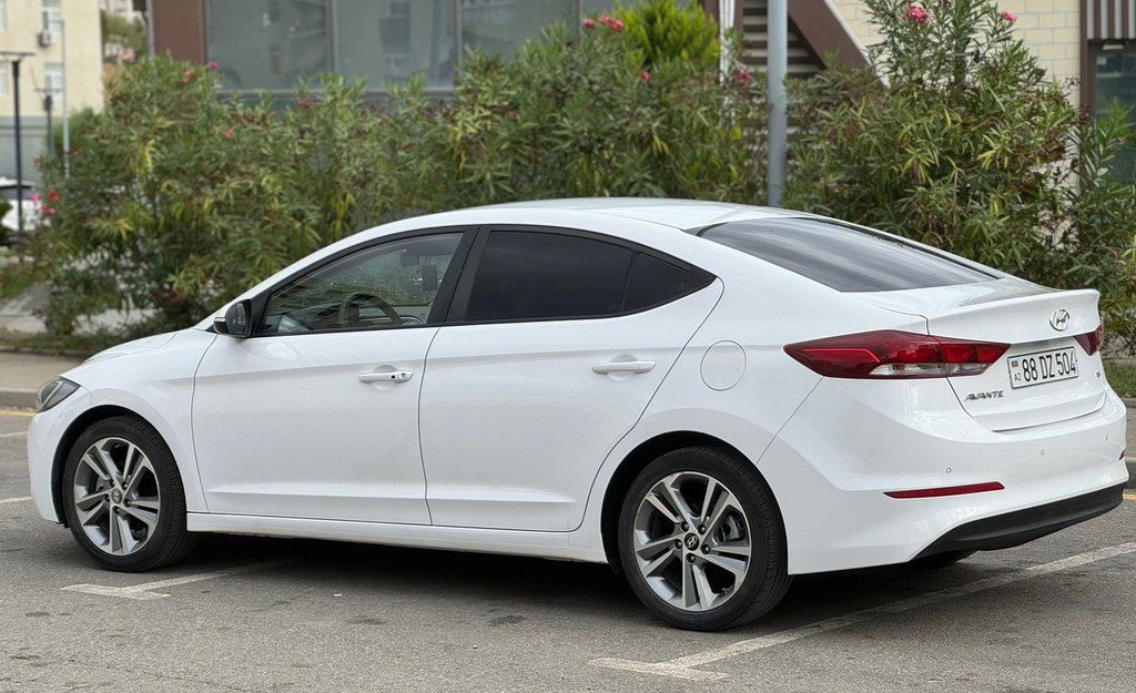 Hyundai Avante, 1.6 L, 2017 il, 83 000 km 88-DZ-504 — Avtomobillər, Bakı (7)
