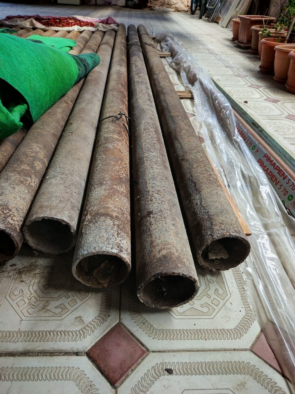 Məhsul: Metal borular (dəmir) Təsvir: - Material: Dəmir/metal — Fəliz məmulatı, Tərtər (3)