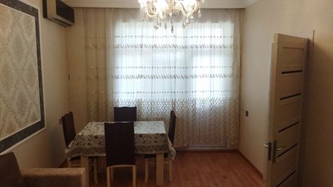 İcarəyə verilir 2 otaqlı köhnə tikili 40 m² — Bakı