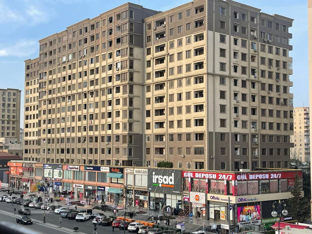3 otaqlı mənzil, 130 m², Abbas Mirzə Şərifzadə — ŞAHSULTAN