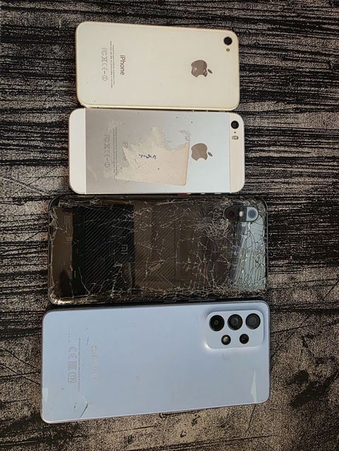 4 ədəd xarab telefonlar. Samsung a 53 işləkdir lakin sönür arada — 200 ₼ · Bakı · Smartfon ehtiyat hissələri 4 ədəd xarab telefonlar. Samsung a 53 işləkdir lakin sönür arada — Bakı