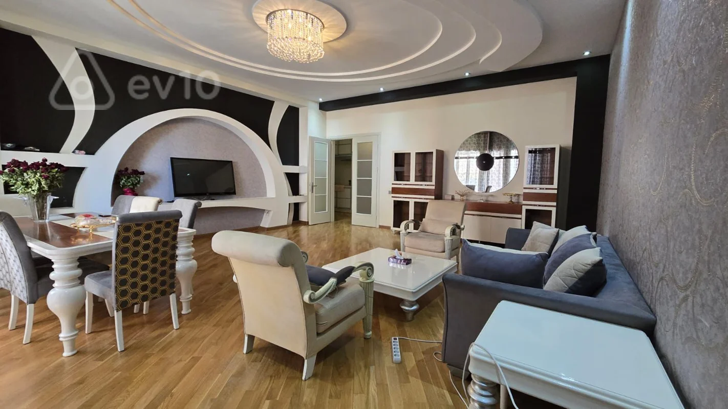 3 otaqlı mənzil, 165 m², Səməd Vurgun — Bakı