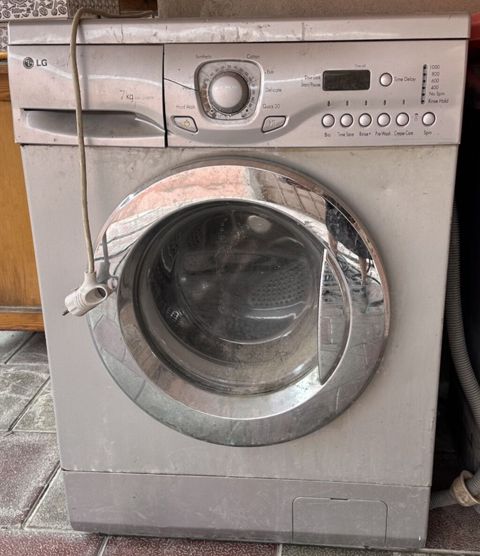 Paltaryuyan maşın LG, 7 kq, Təmirə ehtiyacı var, Avtomat, Qurutmasız, Ünvandan götürmə, Ödənişli çatdırılma — Digah