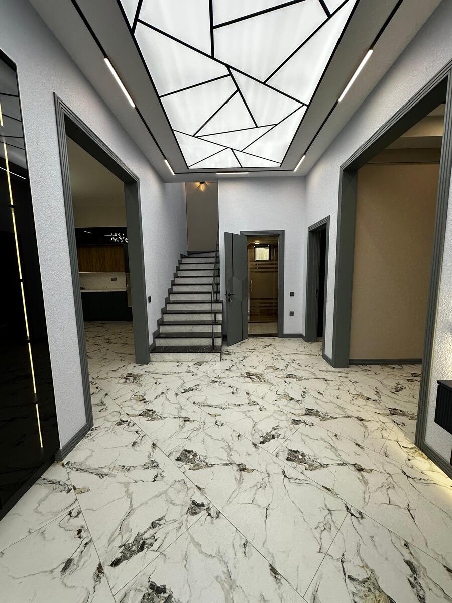 Satılır 5 otaqlı həyət evi/bağ evi 300 m² — Ev, villa, Bakı (9)
