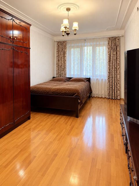 Satılır 3 otaqlı köhnə tikili 85 m² — Bakı