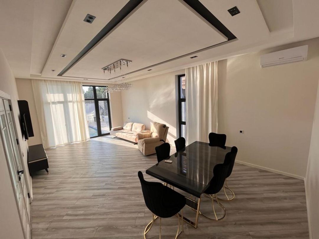 Satılır 5 otaqlı həyət evi/bağ evi 300 m² — Ev, villa, Bakı (9)