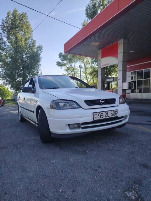 Opel Astra: 1.6 l 2000 il 111222 km Sedan — Şəki