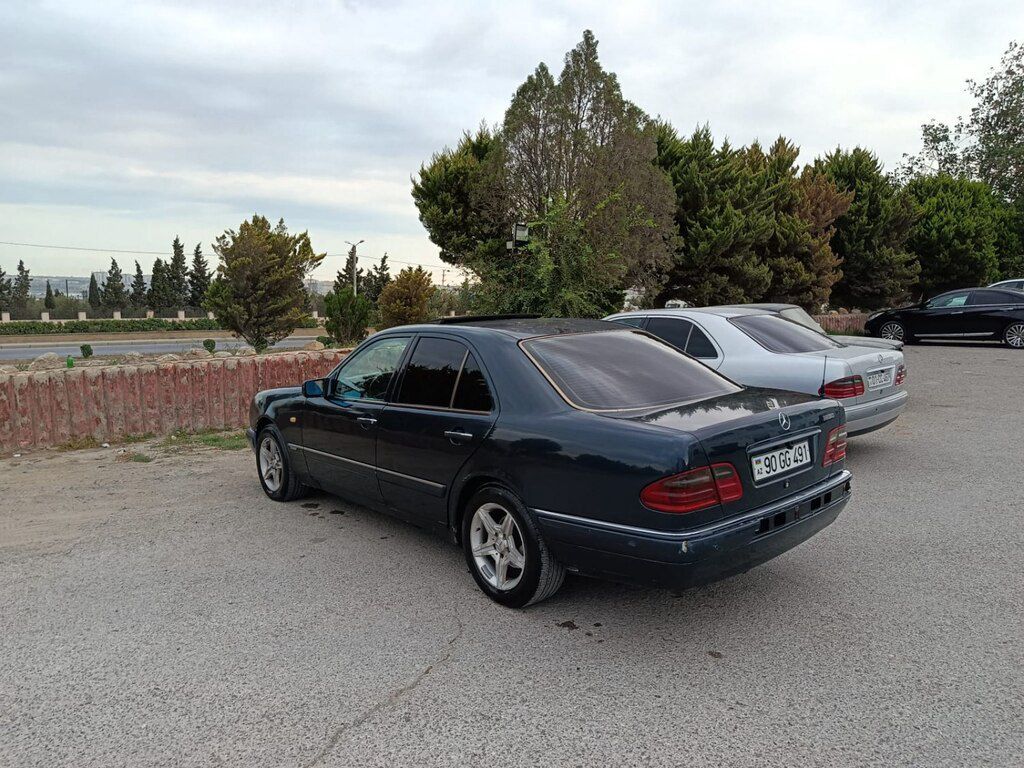 Mercedes E 230, 2.3 L, 1995 il, 462 000 km 90-GG-491 — Avtomobillər, Bakı (3)