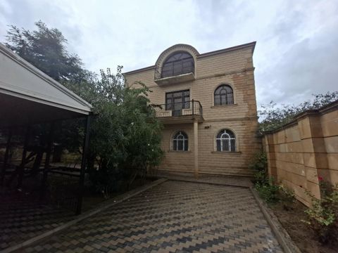 Həyət evi, Yeni Ramana qəs — Bakı