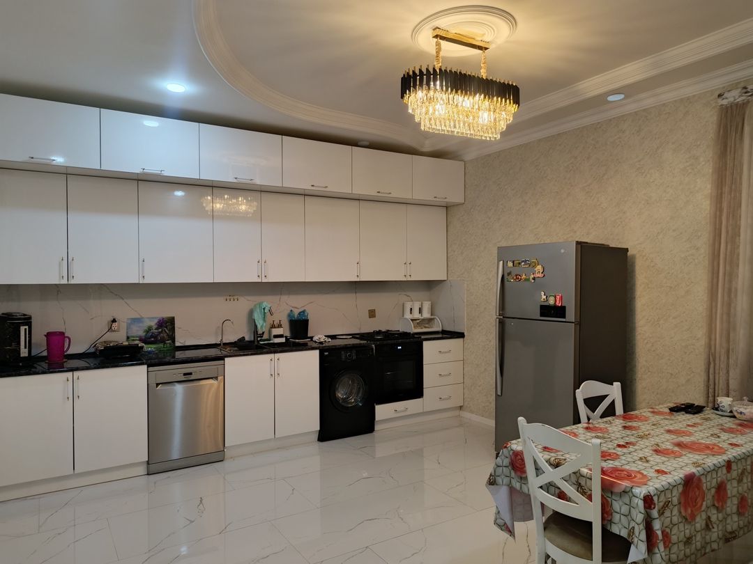 Satılır 6 otaqlı həyət evi/bağ evi 200 m² — Ev, villa, Bakı (5)