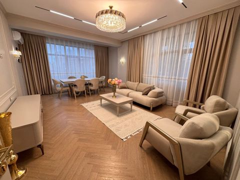 Satılır 3 otaqlı yeni tikili 118 m² — Bakı
