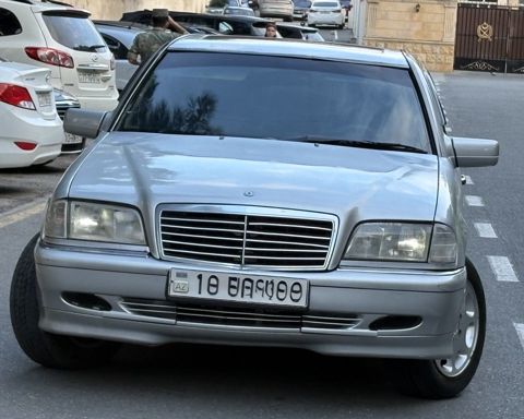 Mercedes C 220, 2.2 L, 1997 il, 345 000 km — Bakı