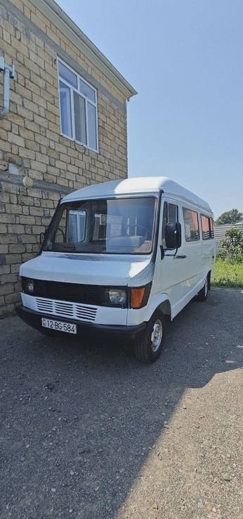 Mikroavtobus Mercedes 208 D, 2.5 L, 1992 — Biləsuvar