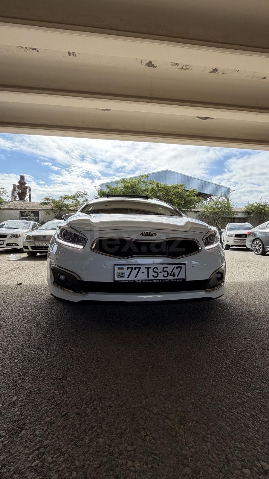 2016 Kia Ceed SW, 1.6 L, 2016, 191,000 km 77-TS-547 — Avtomobillər, Bakı (3)