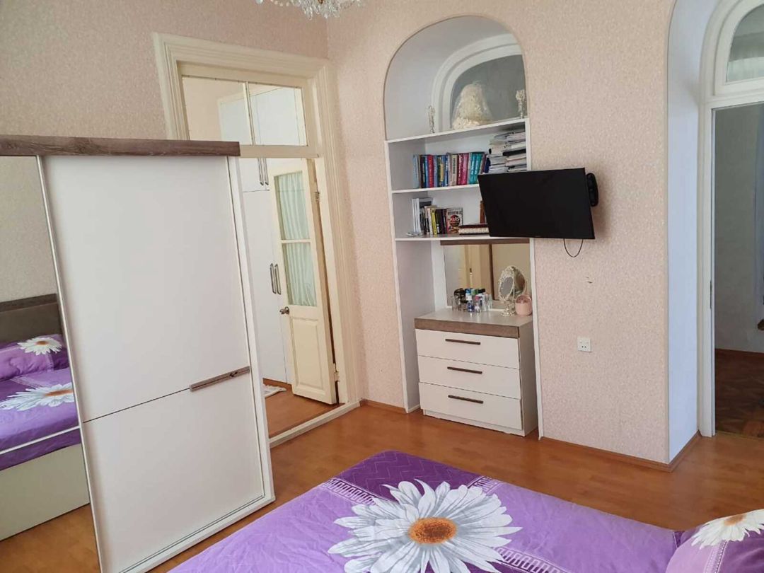 Satılır 4 otaqlı köhnə tikili 120 m² — Mənzil, Bakı (12)