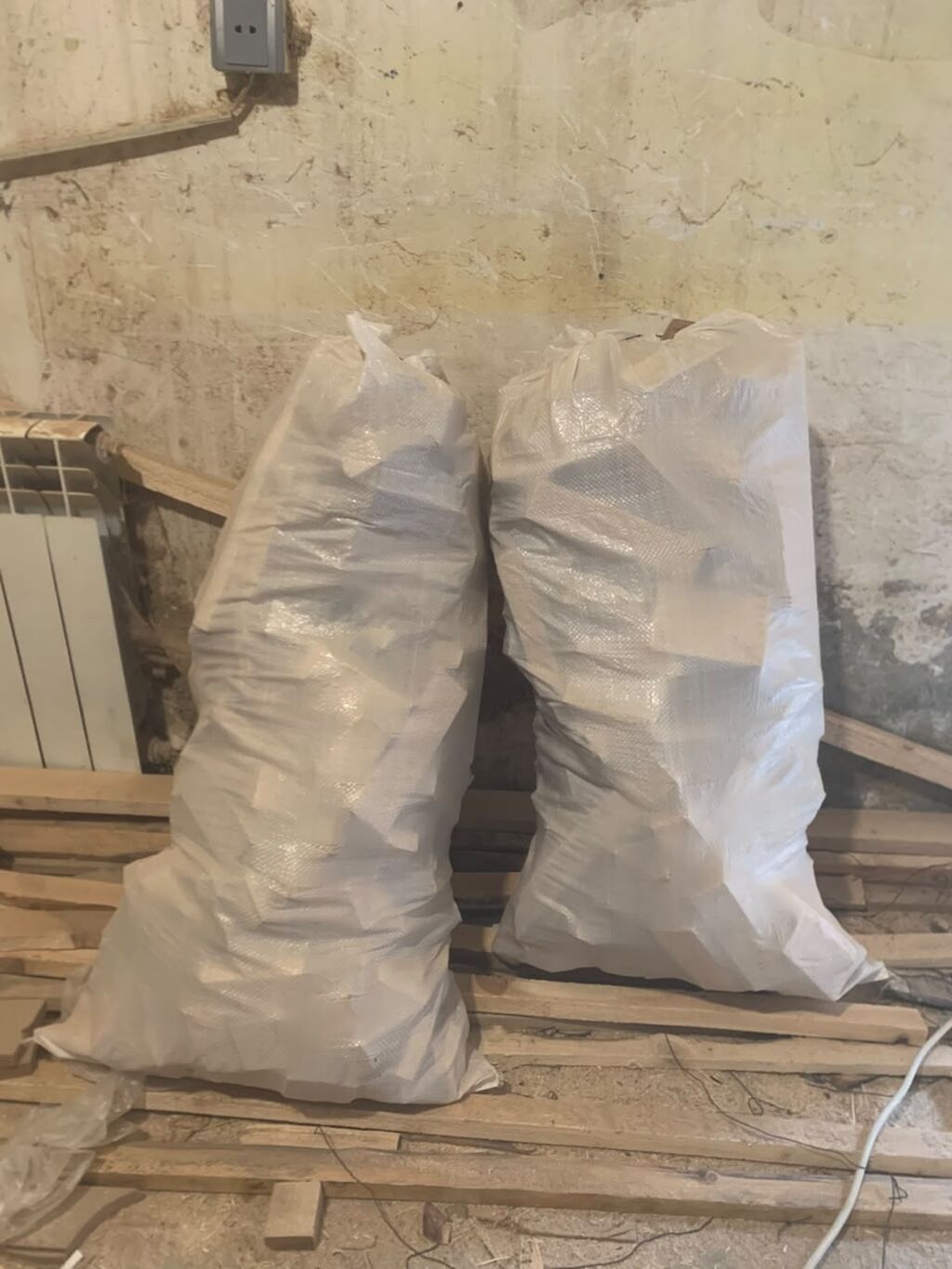 Mebel sexindən çıxan taxta qırıntıları və kəsilmiş ştaketlər/çubuqlar — Mangal və aksesuarları, Bakı (4)