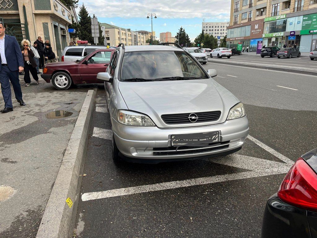 Opel Astra, 1.6 L, 2001 il, 250 000 km — Avtomobillər, Bakı
