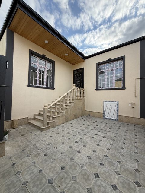 Satılır 3 otaqlı həyət evi/bağ evi 90 m² — Bakı