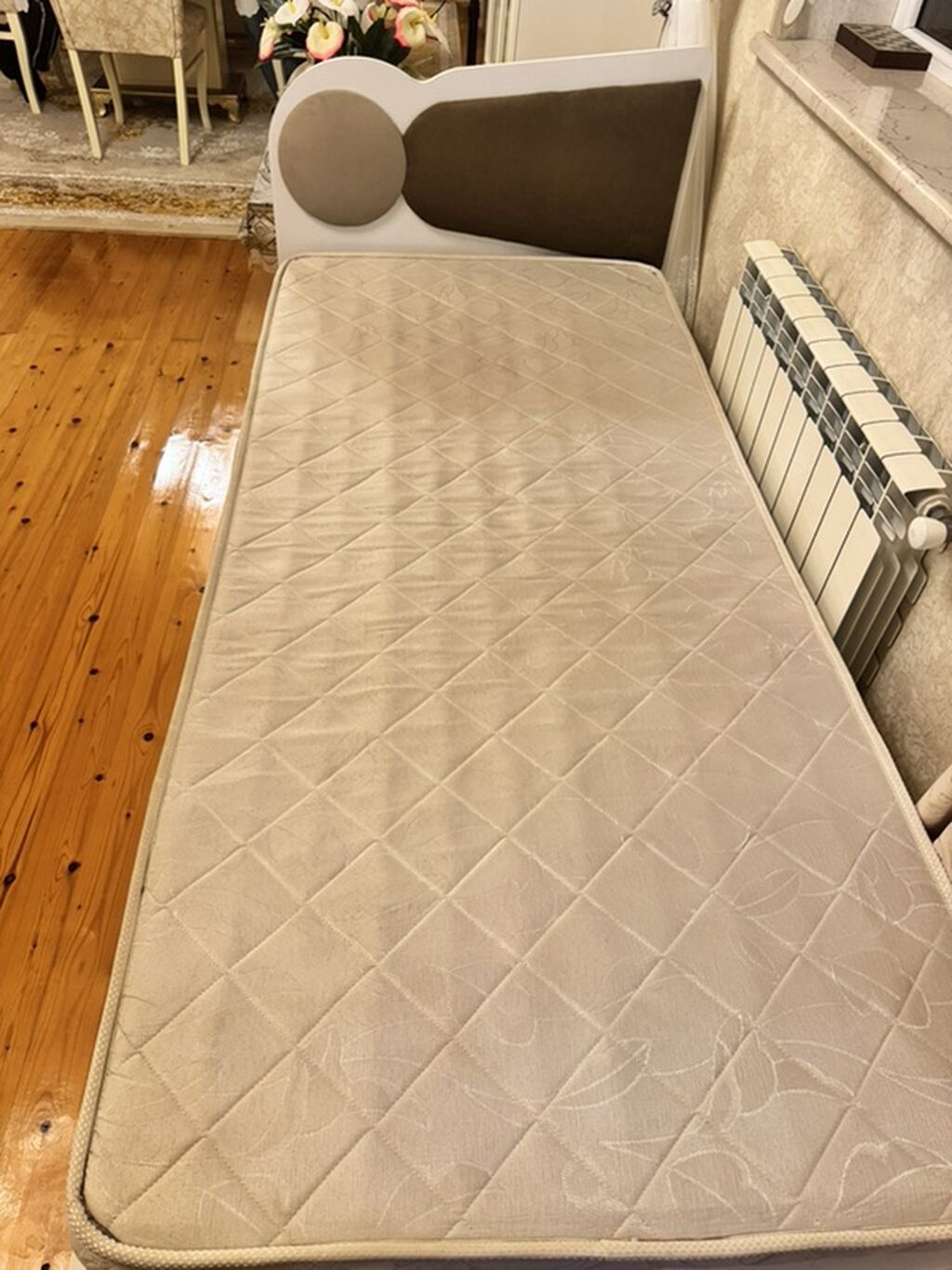 Tək nəfərlik çarpayı və döşək dəsti - Ölçü: təxmini 95x206sm tək — Yataqlar, Digah (2)