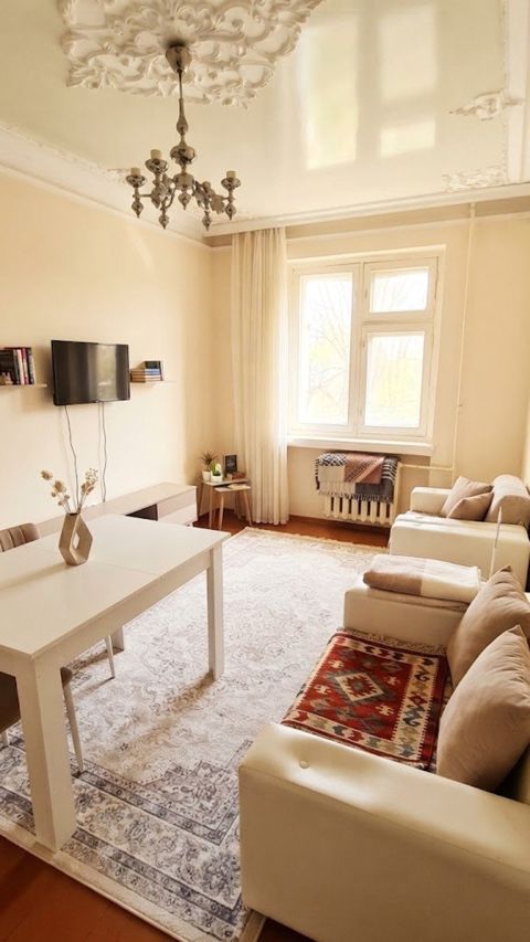 Satılır 3 otaqlı köhnə tikili 87.9 m² — Bakı