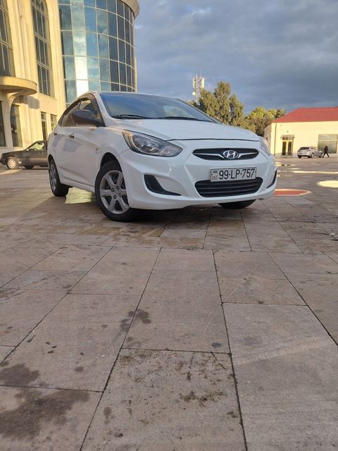 Hyundai Accent, 1.4 L, 2012 il, 235 326 km — Bakı