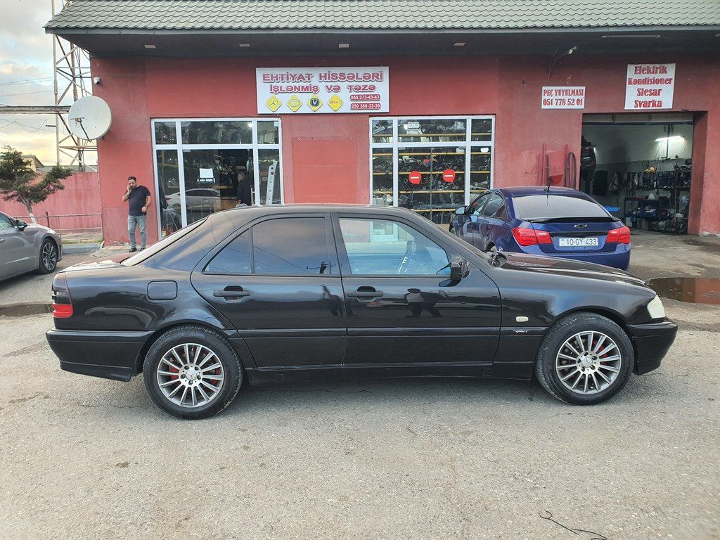 Mercedes C 230, 2.3 L, 1999 il, 372 820 km — Avtomobillər, Bakı (11)