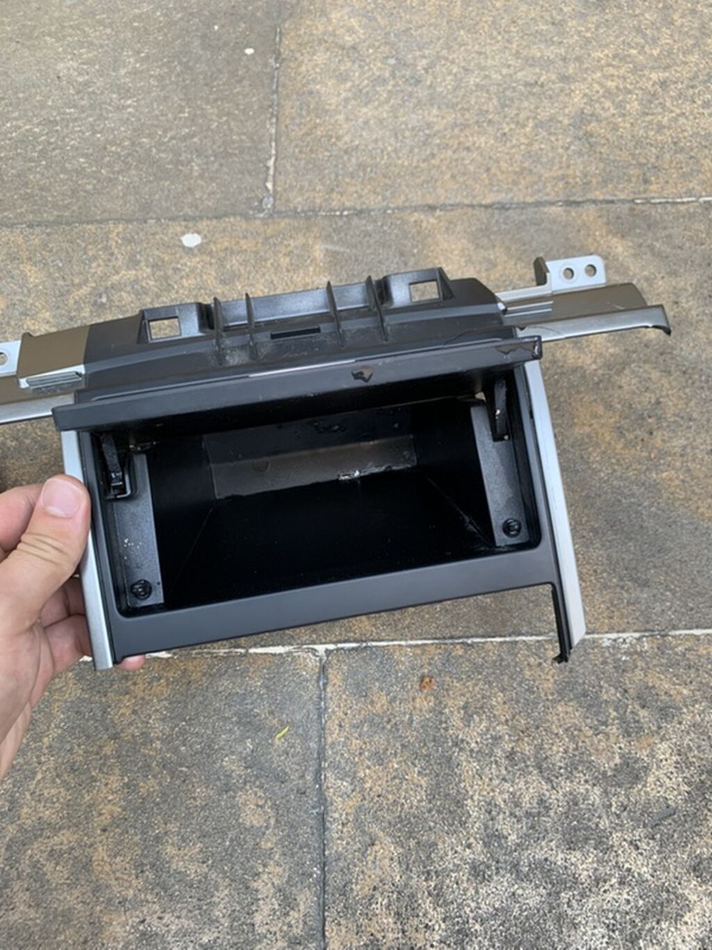 Nissan tiida üçün ön konsol trim və panel hissələri paketi. Üstən — Salon detalları, Masazır (6)