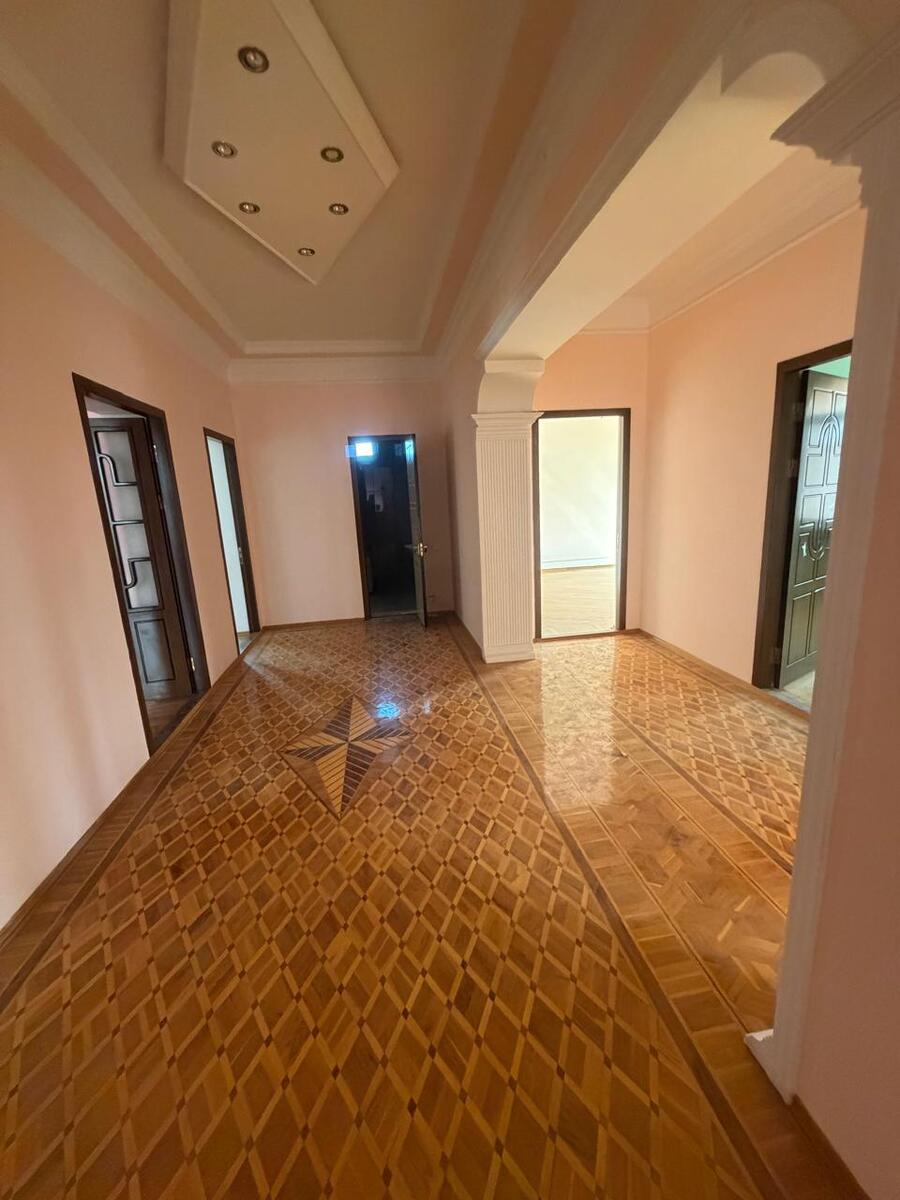 İcarəyə verilir 8 otaqlı həyət evi/bağ evi 600 m² — Ev, villa, Bakı (5)