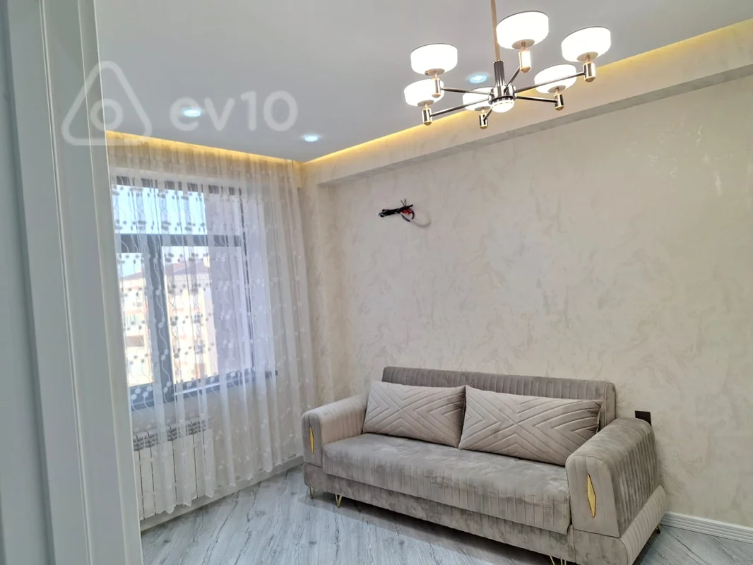 3 otaqlı mənzil, 100 m², Rustem rustemov — kirayə — Mənzil, Bakı (5)