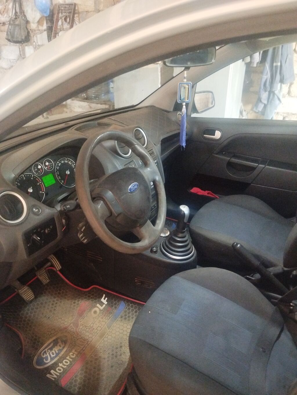 Ford Fiesta: 1.6 l Hetçbek 99-RO-402 — Avtomobillər, Novxanı (4)