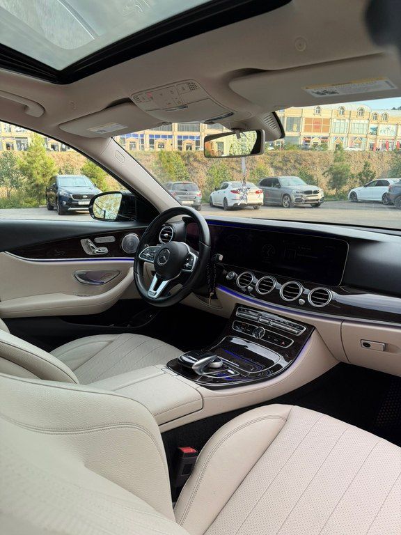 Mercedes E 350, 2.0 L, 2020 il, 45 000 km — Avtomobillər, Gəncə (11)