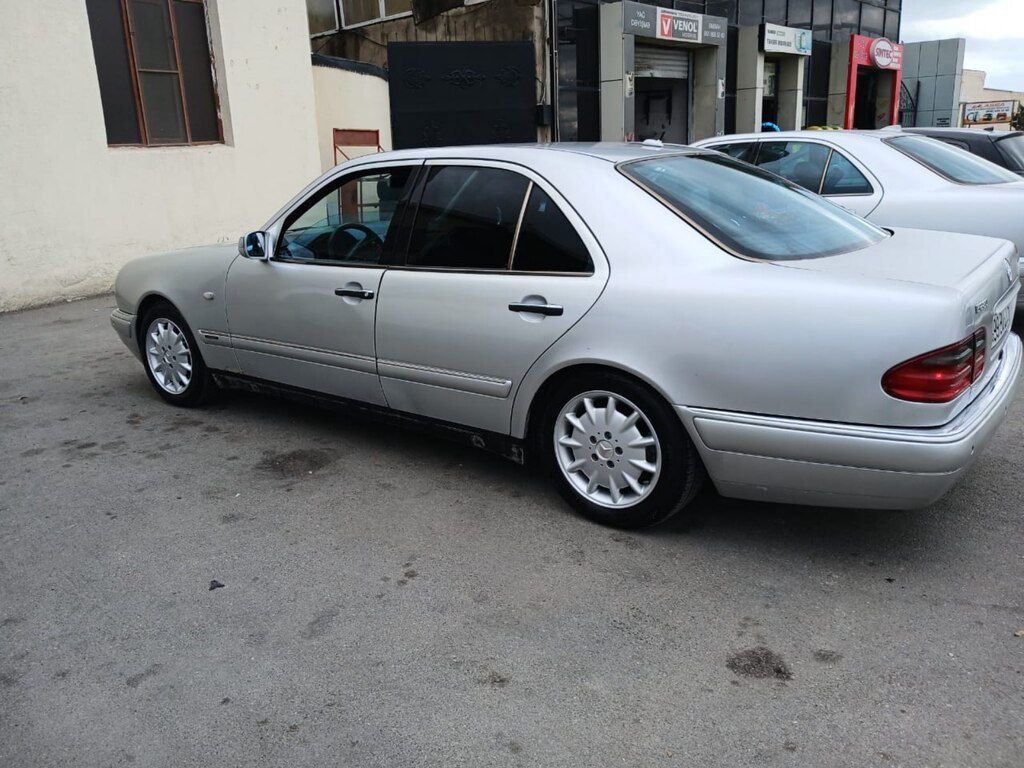 Mercedes E 280, 2.8 L, 1999 il, 457 000 km 99-BU-202 — Avtomobillər, Masallı (4)