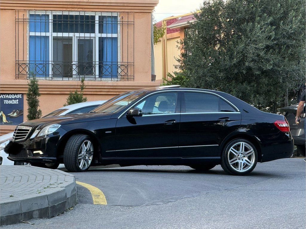 Mercedes E 220, 2.1 L, 2011 il, 350 000 km — Avtomobillər, Bakı (10)