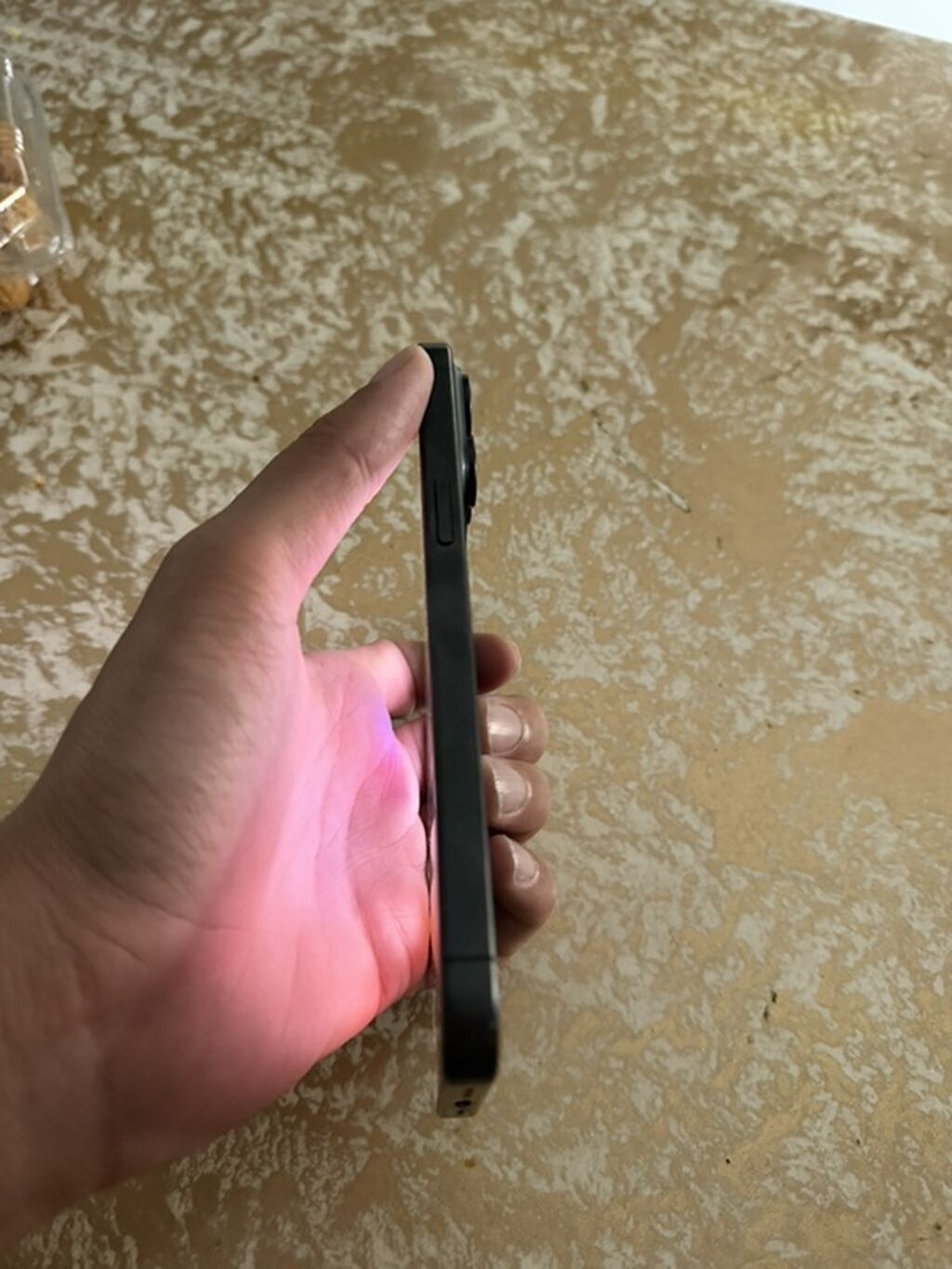 Qara, Simsiz şarj — Apple iPhone, Digah (3)