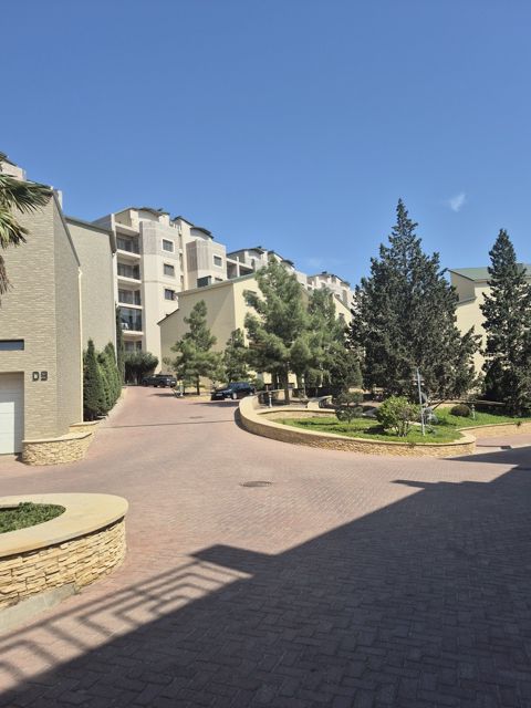 Satılır 3 otaqlı yeni tikili 158 m² — Bakı
