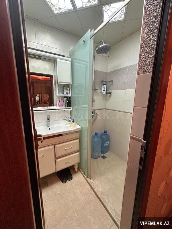 Yasamal rayonunda 3 otaqlı Köhnə tikili Satılır, 60 m² — Mənzil, Bakı (2)