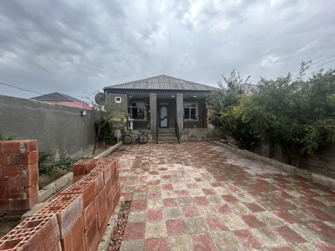 Satılır 3 otaqlı həyət evi/bağ evi 100 m² — Bakı