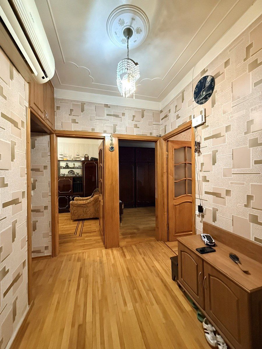 Satılır 3 otaqlı köhnə tikili 90 m² — Mənzil, Bakı (10)