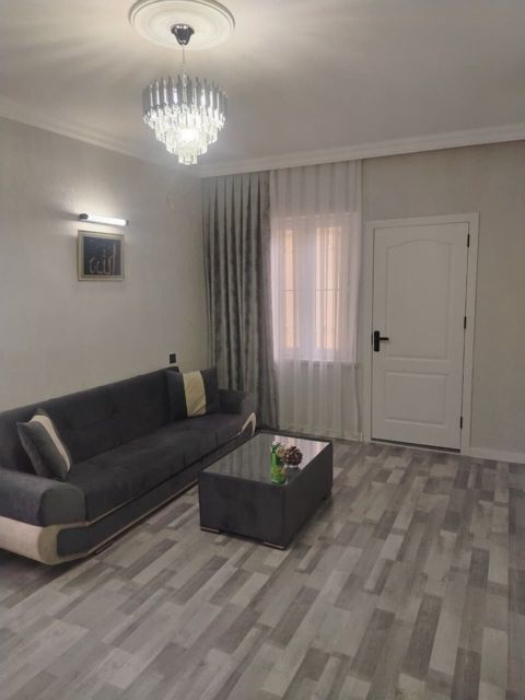 Satılır 2 otaqlı köhnə tikili 50 m² — Bakı