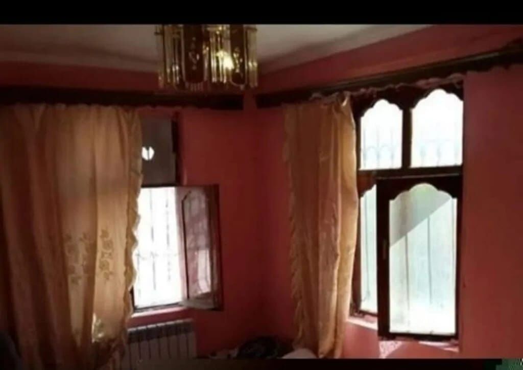 Kənd Əhmədlidə mərkəzdə poçtun arxasinda 4 otaqlı həyət evi.Yalniz — Ev, villa, Bakı (2)