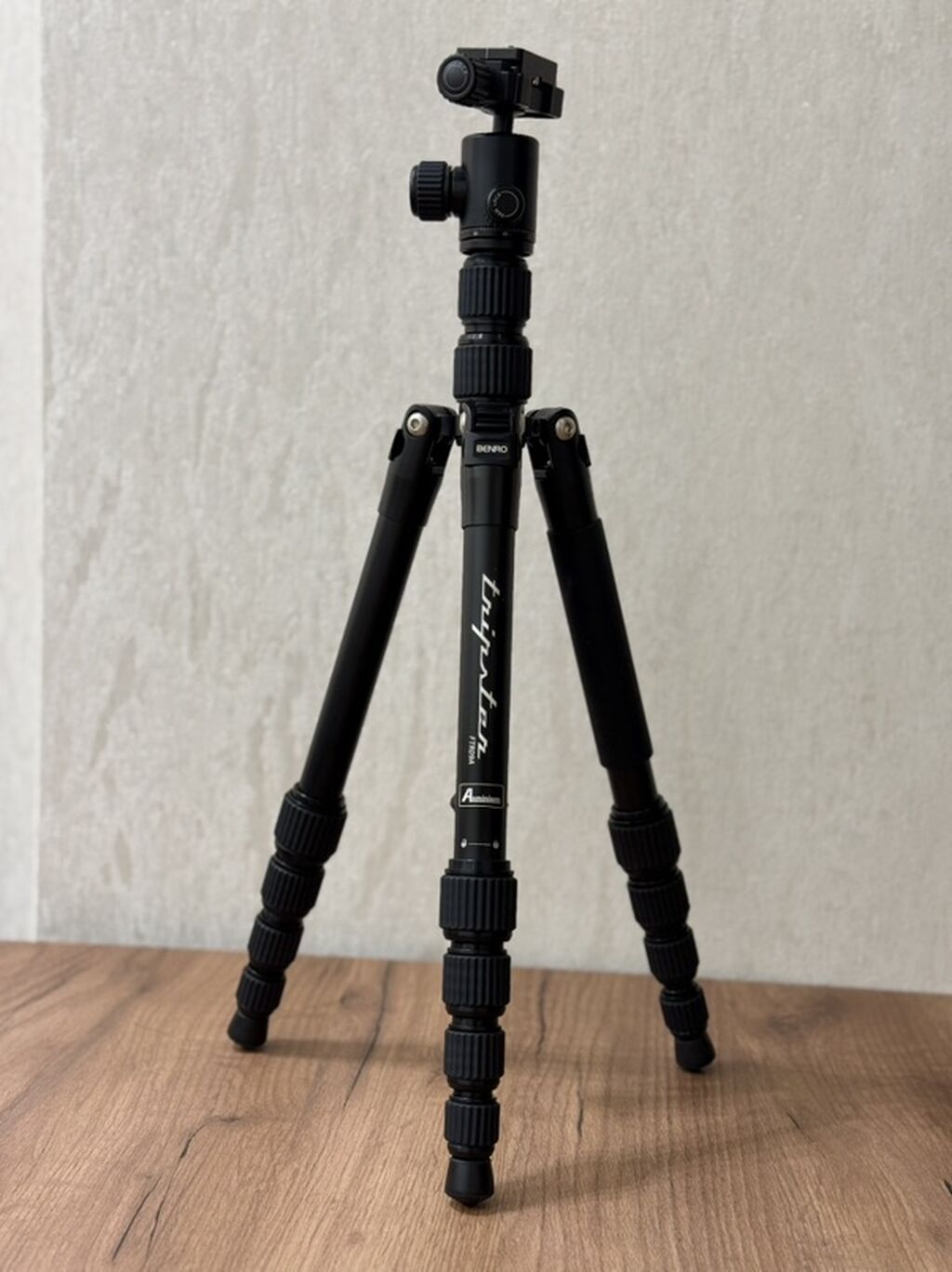 Benro Tripster Travel Tripod – alüminium - Yüngül səyahət tripodudur — Tripod, steadicam, video işıq, Bakı (2)