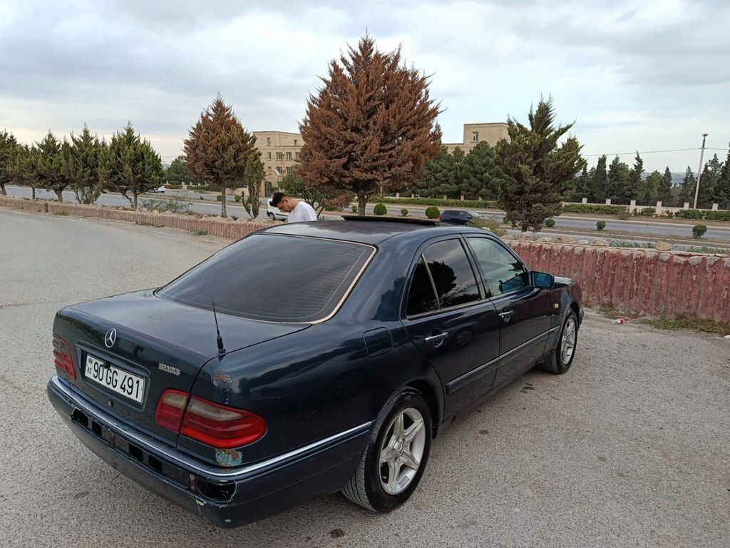 Mercedes E 230, 2.3 L, 1995 il, 462 000 km 90-GG-491 — Avtomobillər, Bakı (5)