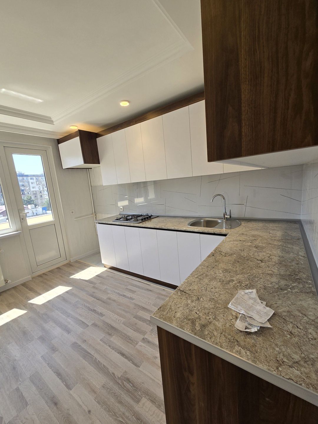 Satılır 2 otaqlı köhnə tikili 65 m² — Mənzil, Bakı (3)
