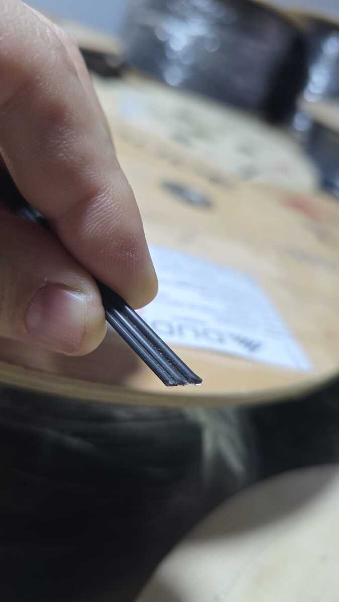 Fiber optik drop kabel çöl üçün 4 Lifli Dude Optıcal Cabel Ftth 4FG657 A1 1KM — Təmir və inşaat, Bakı (5)