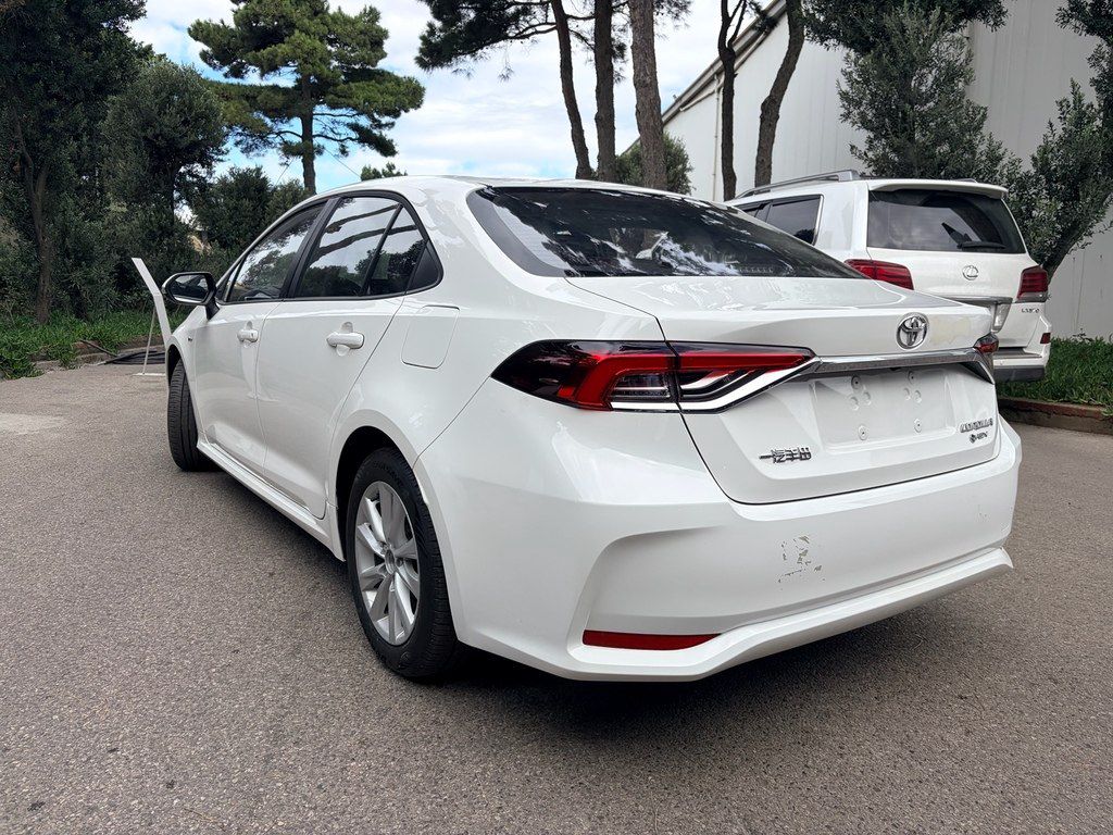 Toyota Corolla, 1.8 L, 0.85 kWh, 2025 il, yeni — Avtomobillər, Bakı (2)