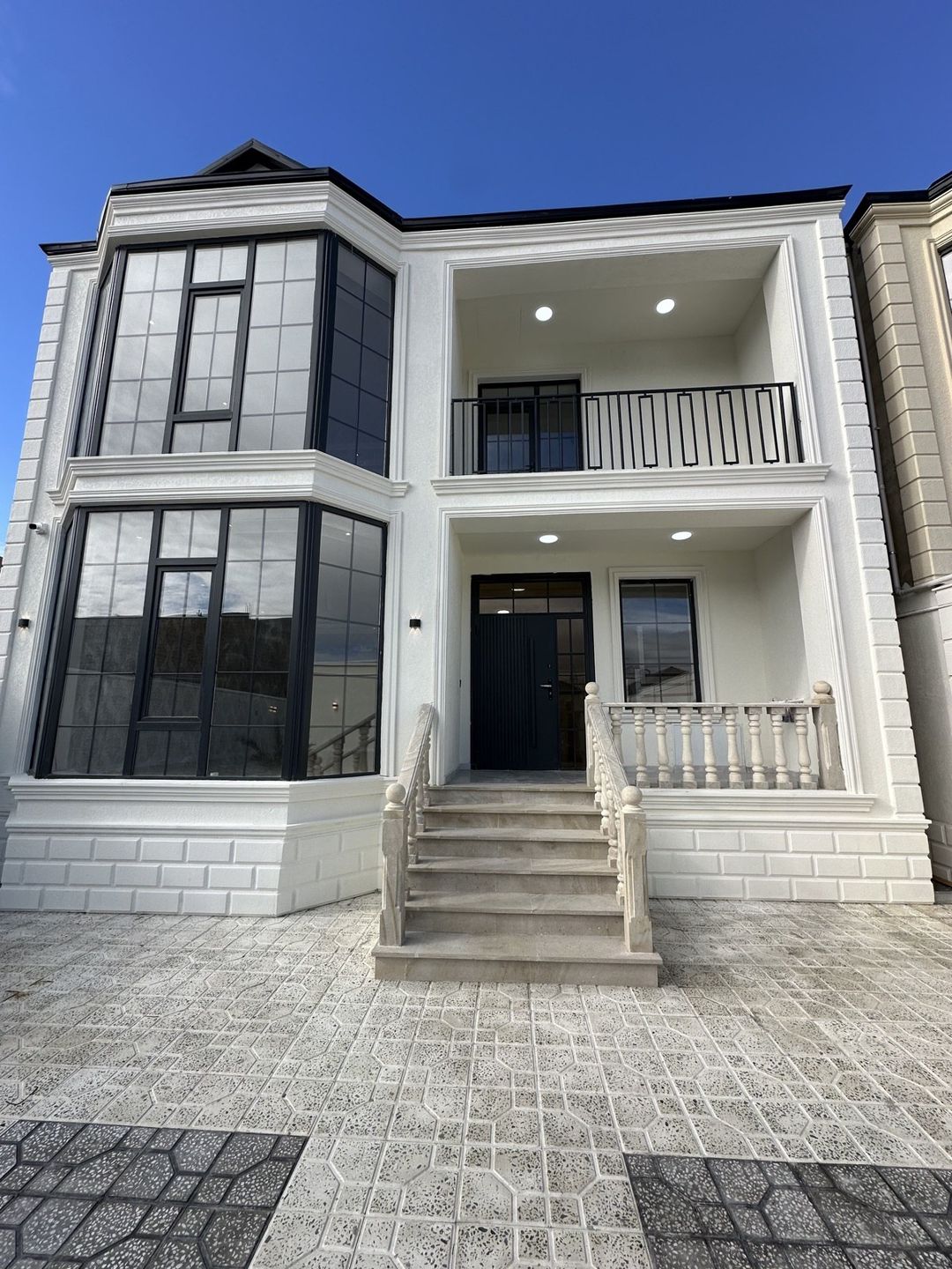 Satılır 5 otaqlı həyət evi/bağ evi 200 m² — Ev, villa, Bakı (2)