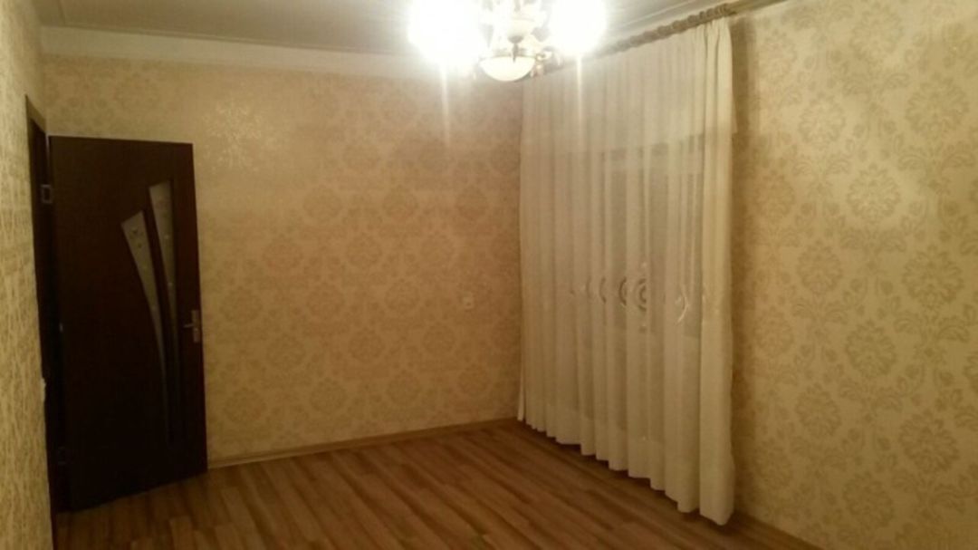 Satılır 2 otaqlı köhnə tikili 50 m² — Mənzil, Bakı (2)