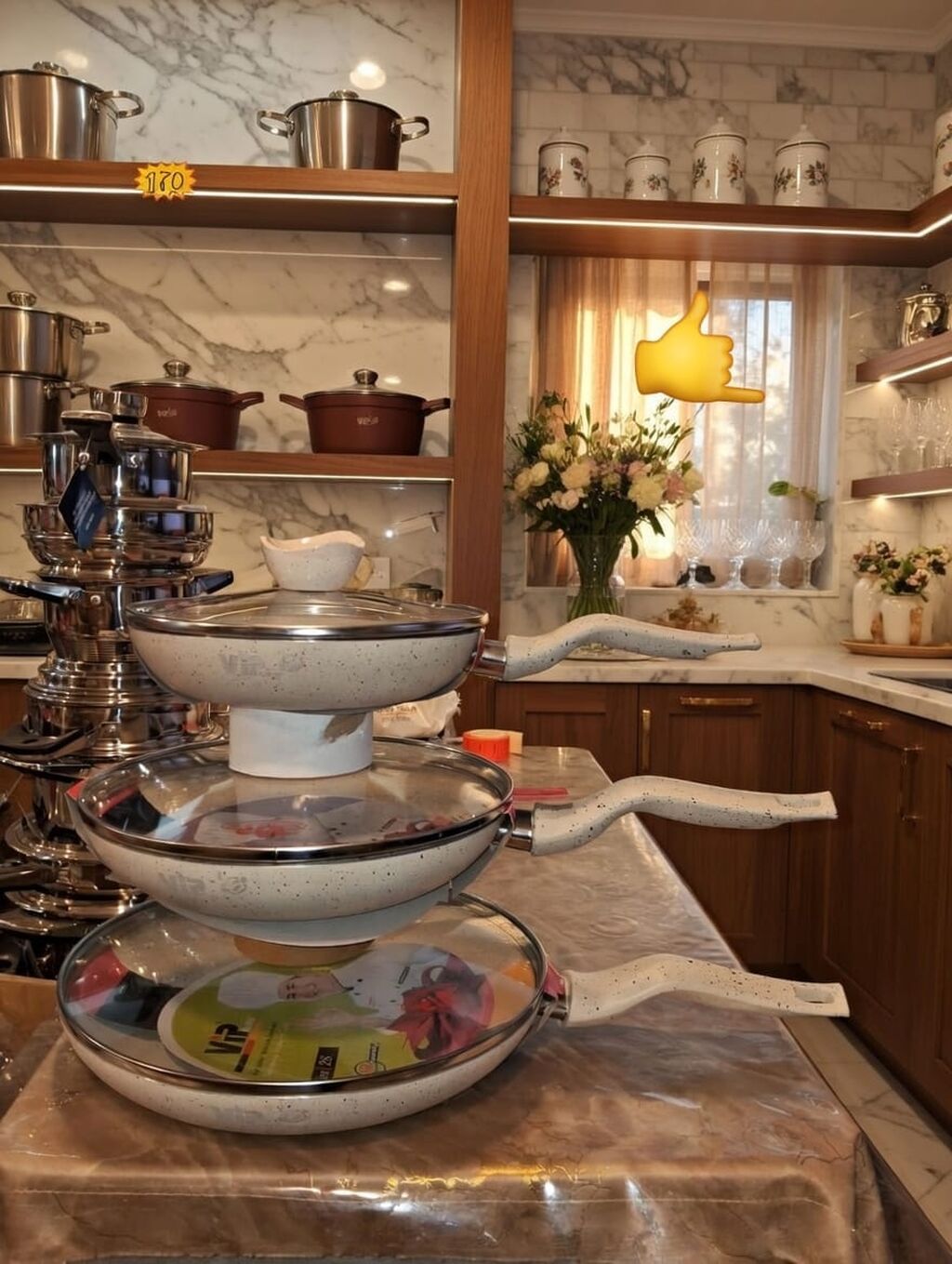 VIP Chef 3-lü tava dəsti - Çoxölçülü set: 3 müxtəlif diametrli tava — Jaketlər, Digah (2)